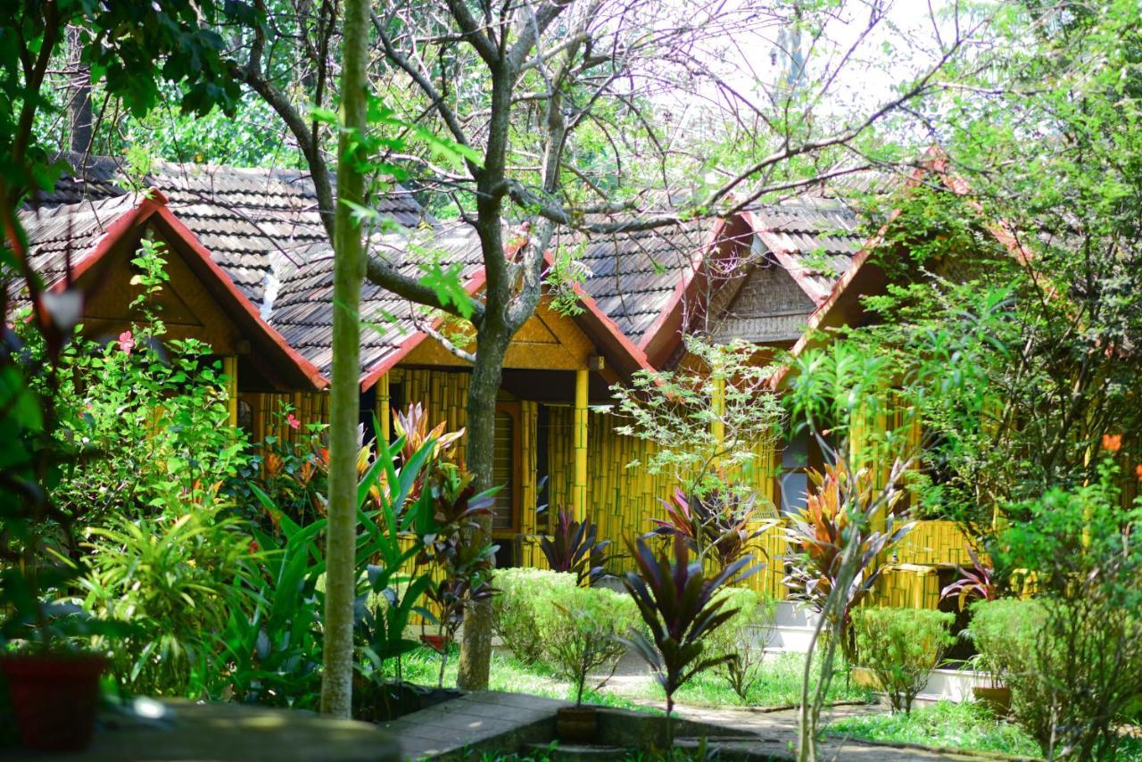 Savithri Inn Cottage Варкала Екстериор снимка
