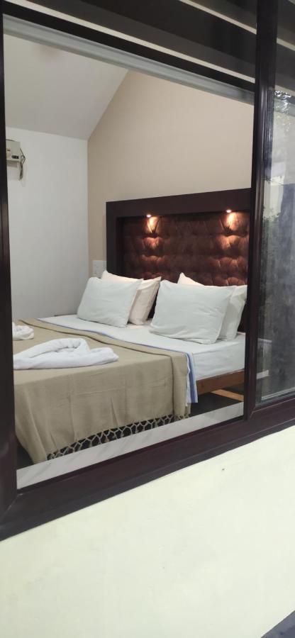 Savithri Inn Cottage Варкала Екстериор снимка
