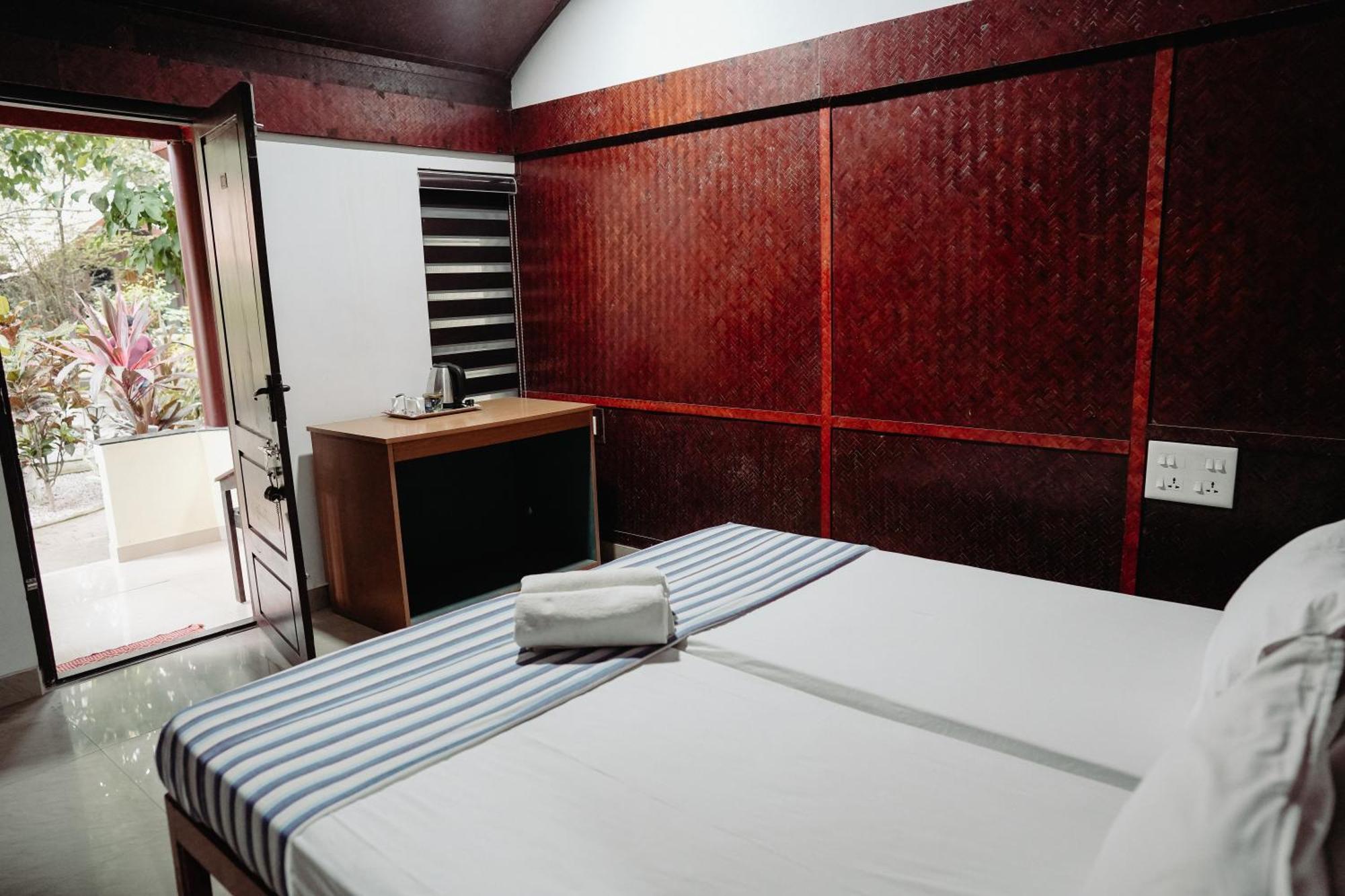 Savithri Inn Cottage Варкала Екстериор снимка