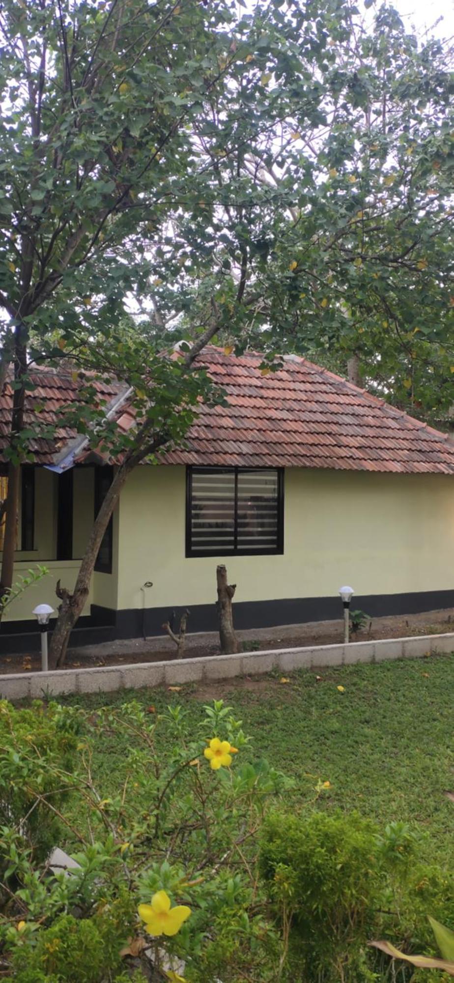 Savithri Inn Cottage Варкала Стая снимка