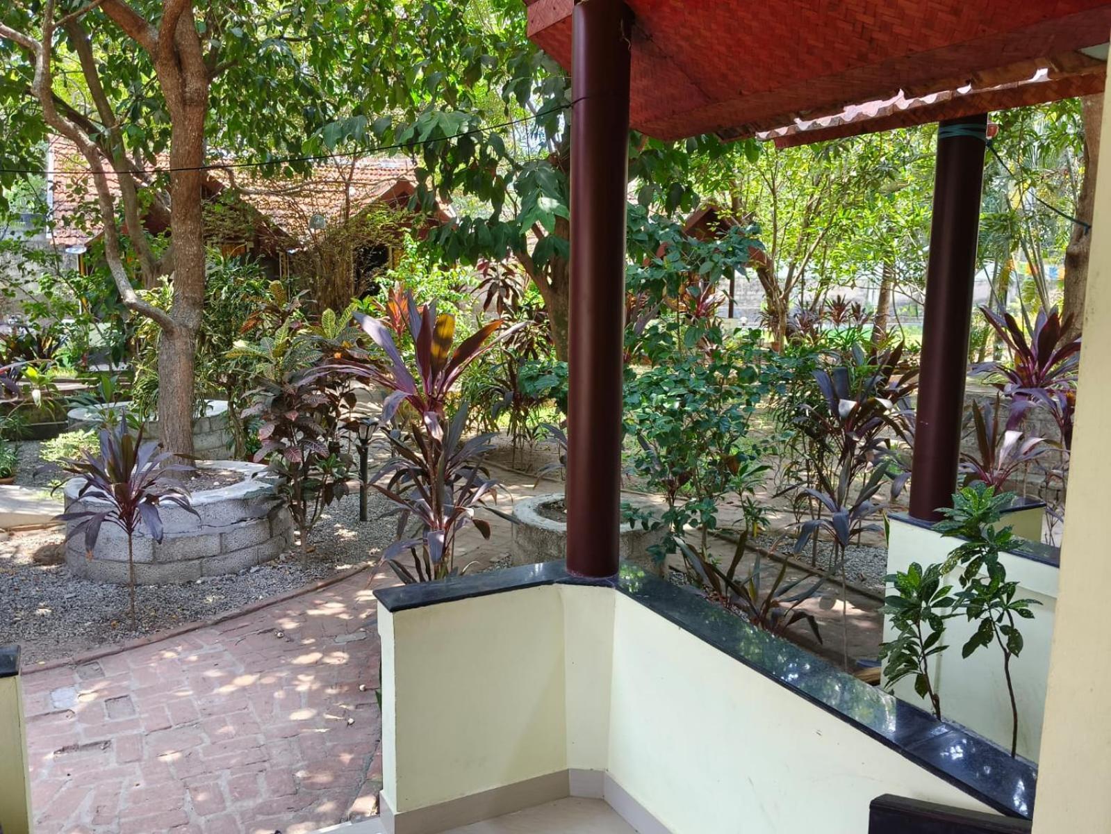 Savithri Inn Cottage Варкала Екстериор снимка