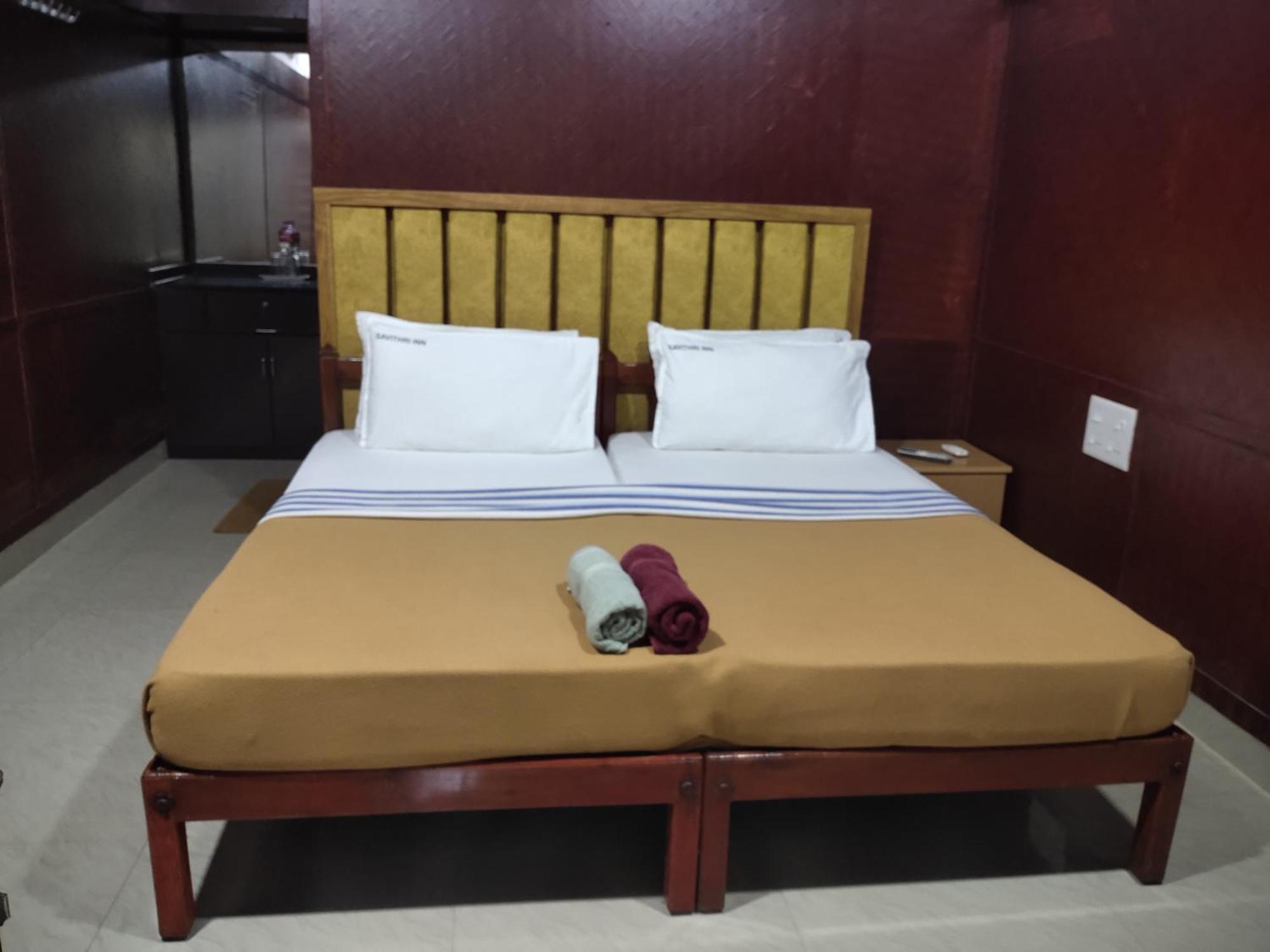 Savithri Inn Cottage Варкала Екстериор снимка