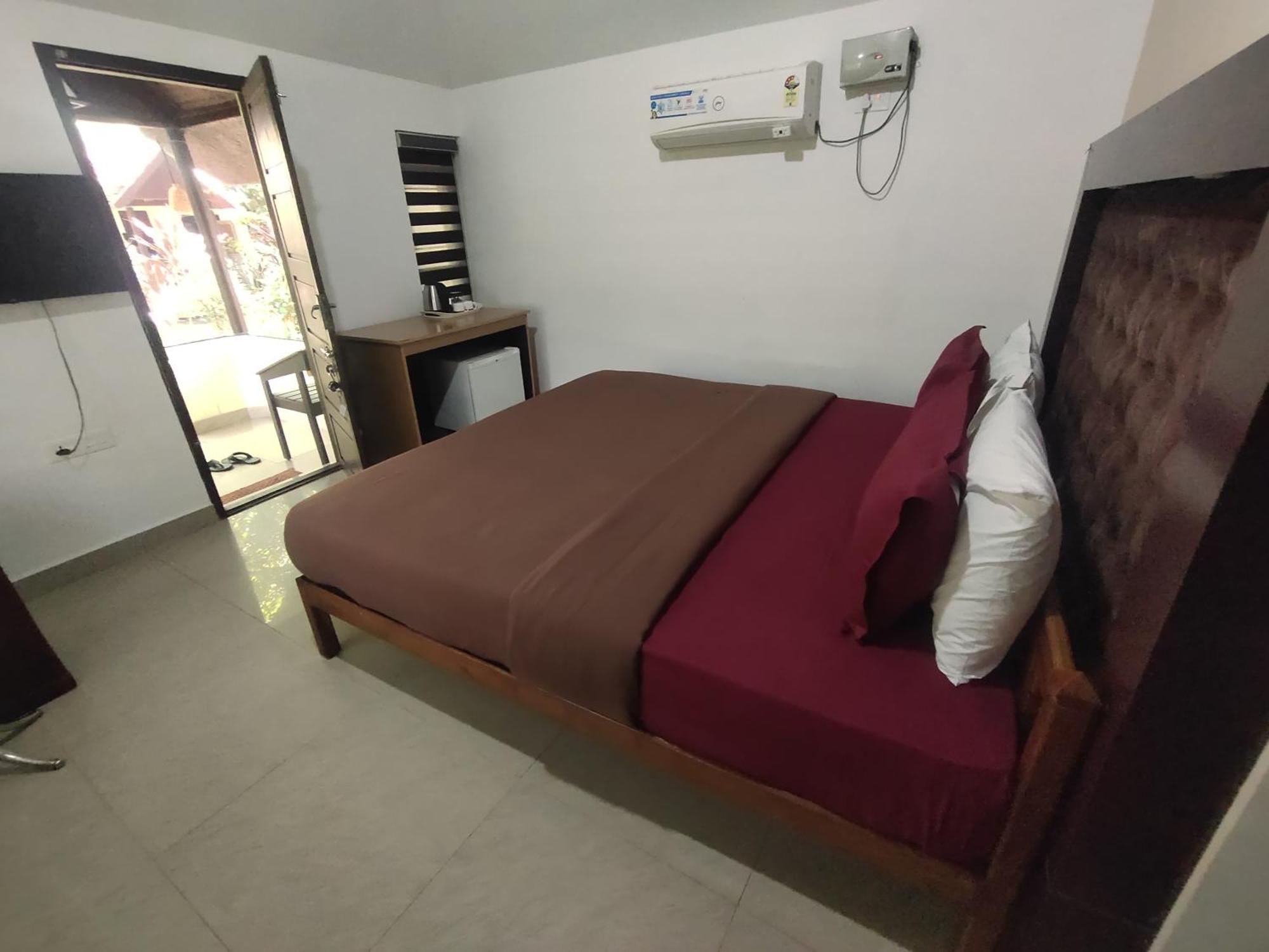 Savithri Inn Cottage Варкала Екстериор снимка